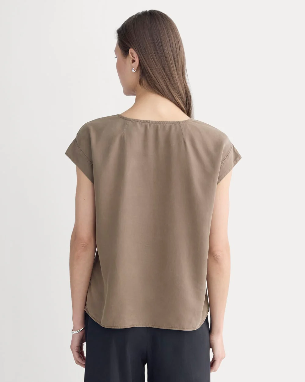 The Muscle Top in Butterlite | Deep Taupe