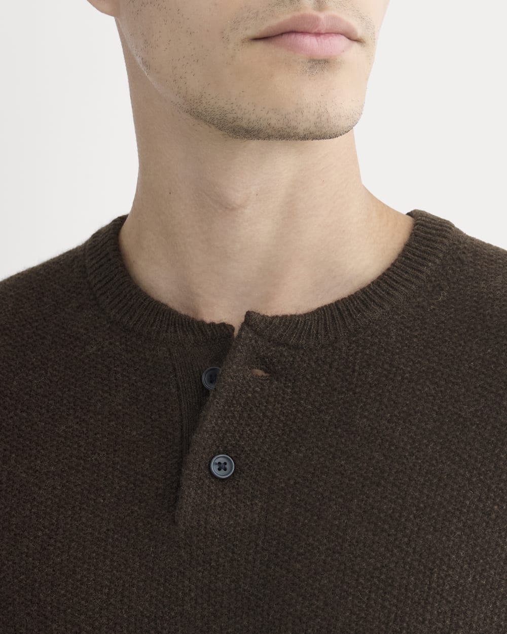 Henley in Wool Cashmere | Americano