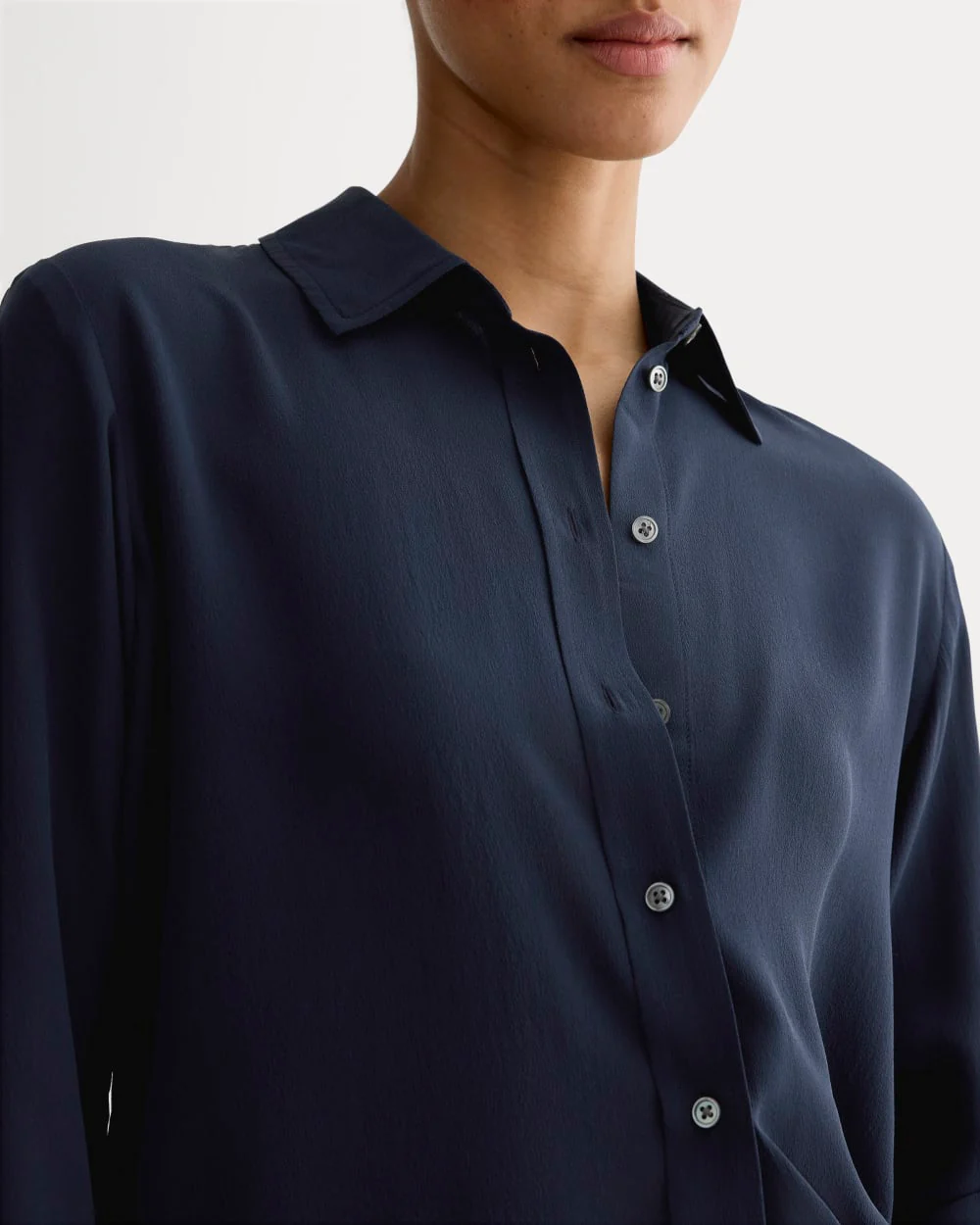 The Must-Have Shirt in Washable Silk | Navy