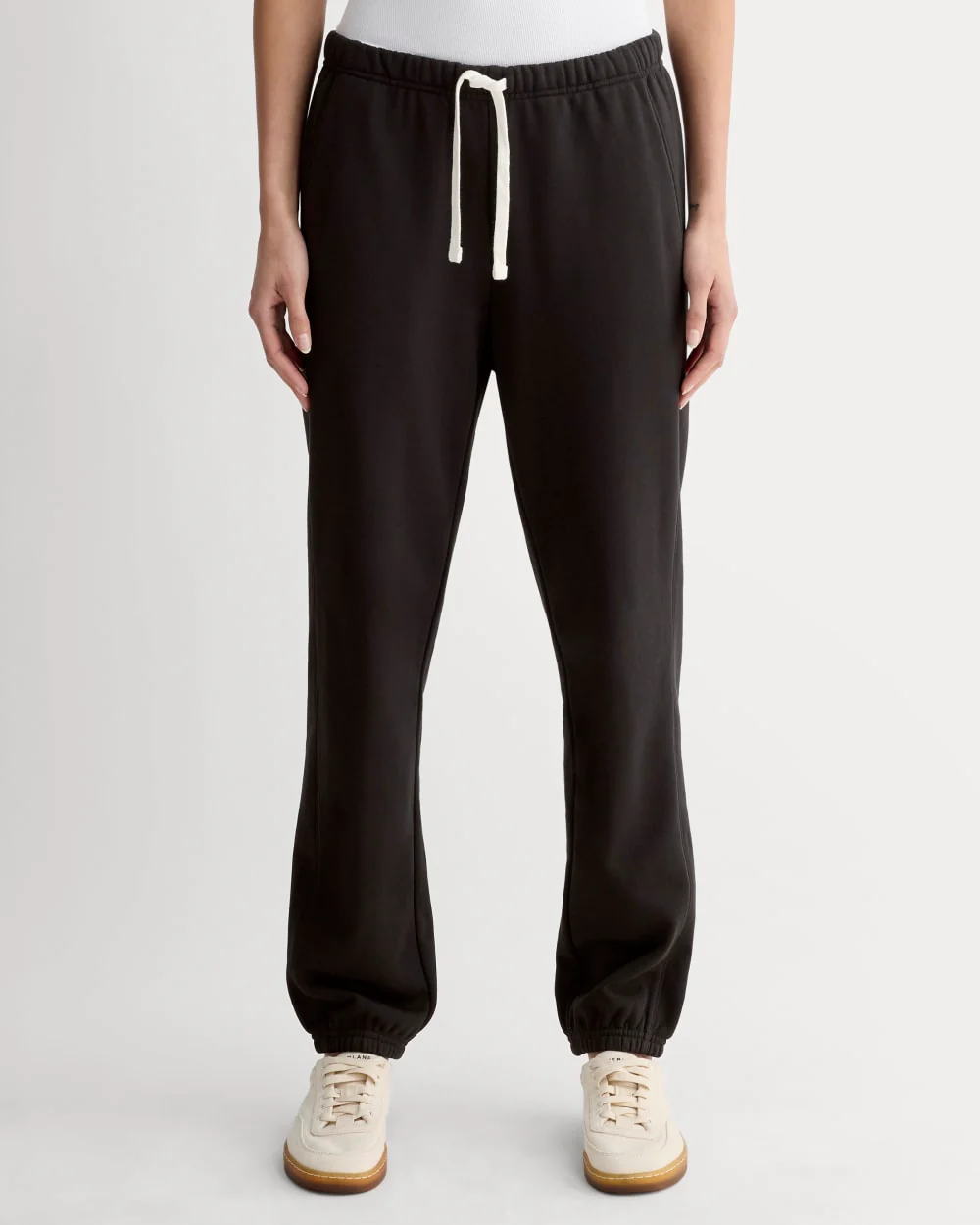 The Off-Duty Jogger | Black