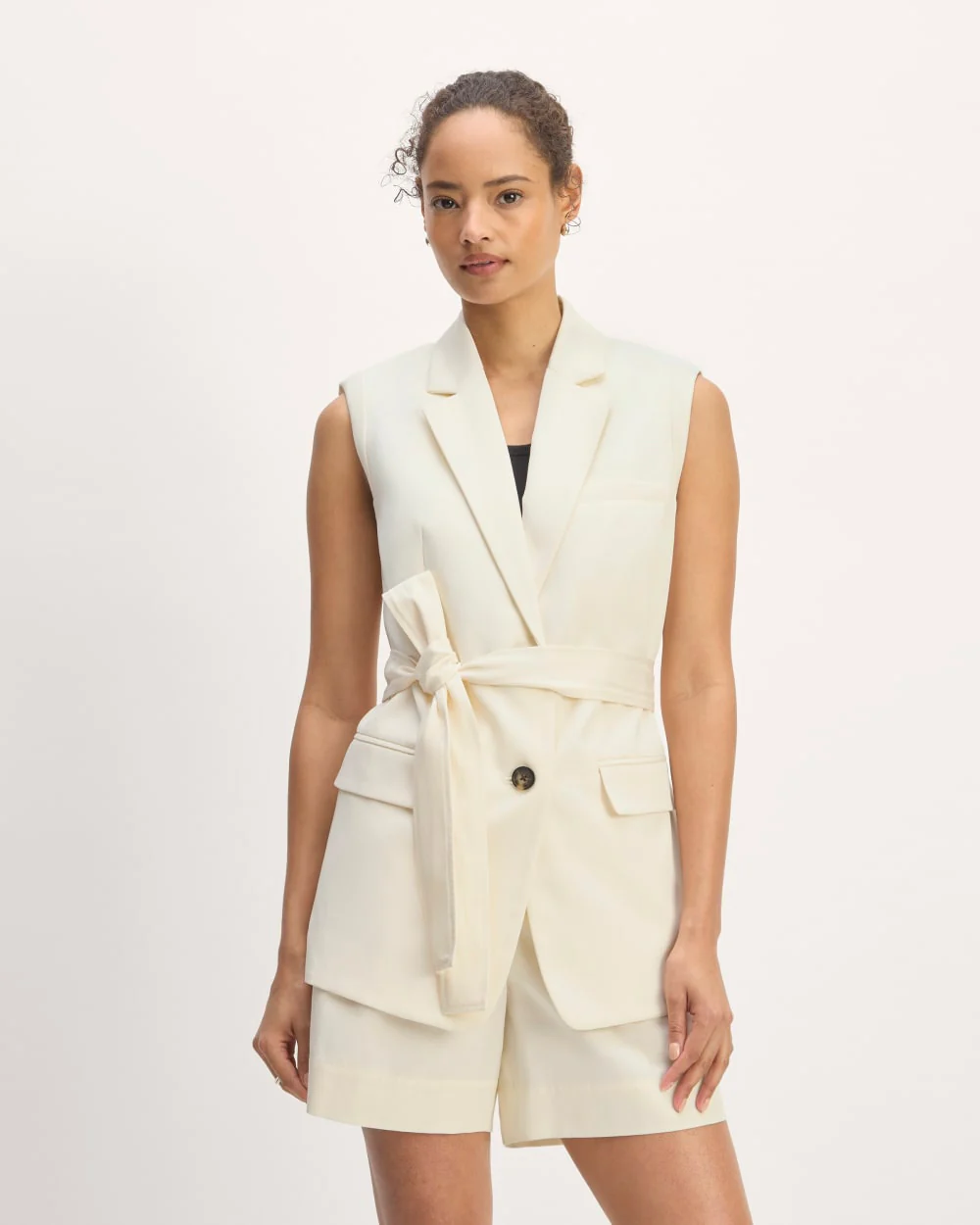 The Sleeveless Blazer in Buttersmooth | Canvas