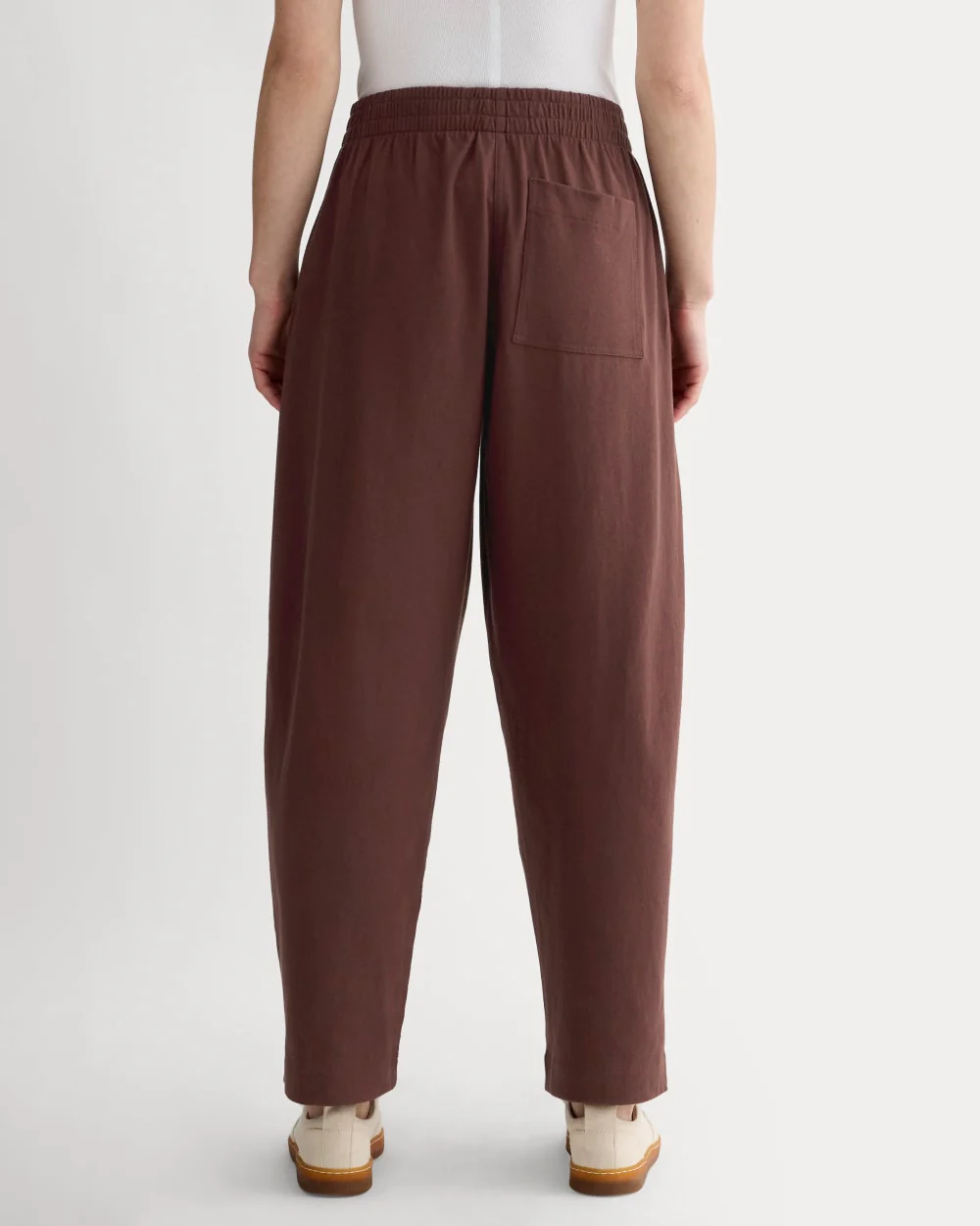The Off-Duty Barrel Pant | Dark Mahogany
