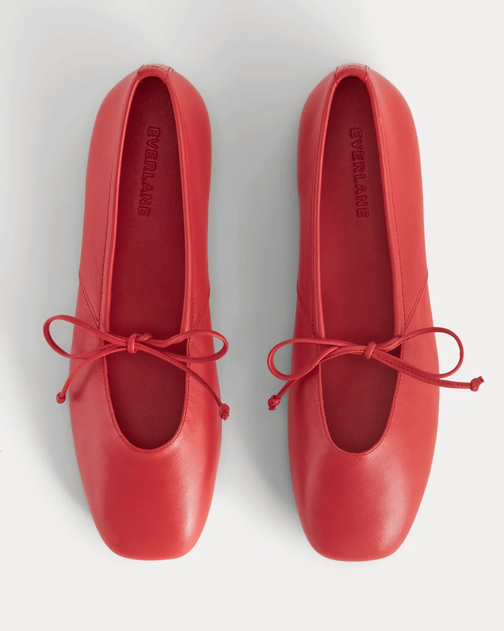 Leather Keyhole Flat | Classic Red
