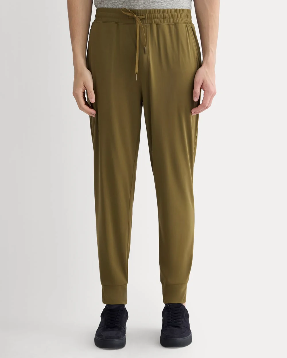The Off-Duty Tech Jogger | Olive