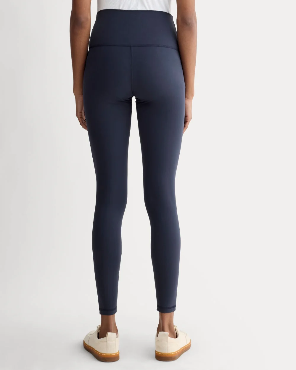 The Perform 24/7 Legging | Navy | 28 Inseam