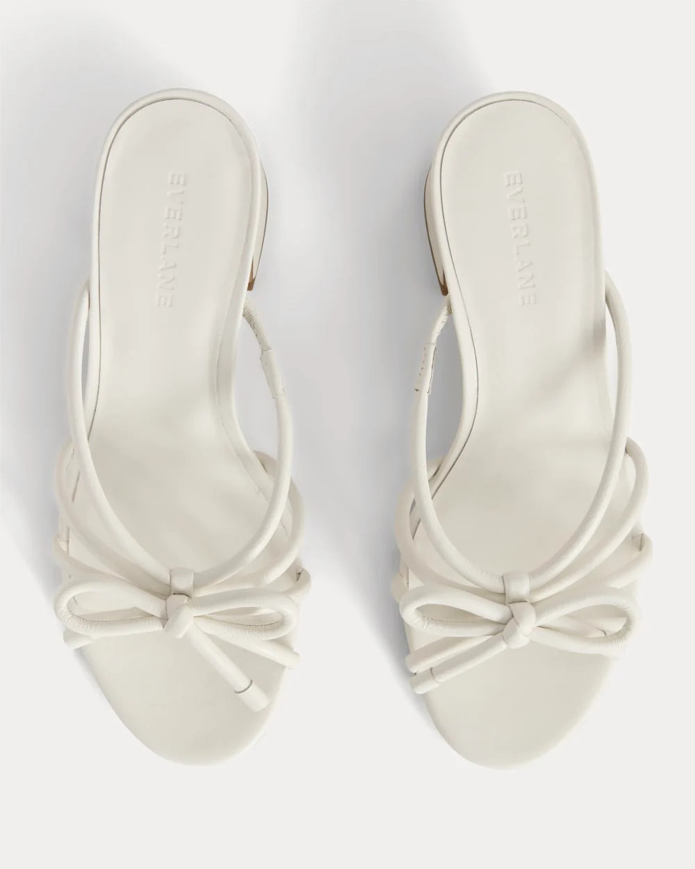 The Bow Heel | Canvas