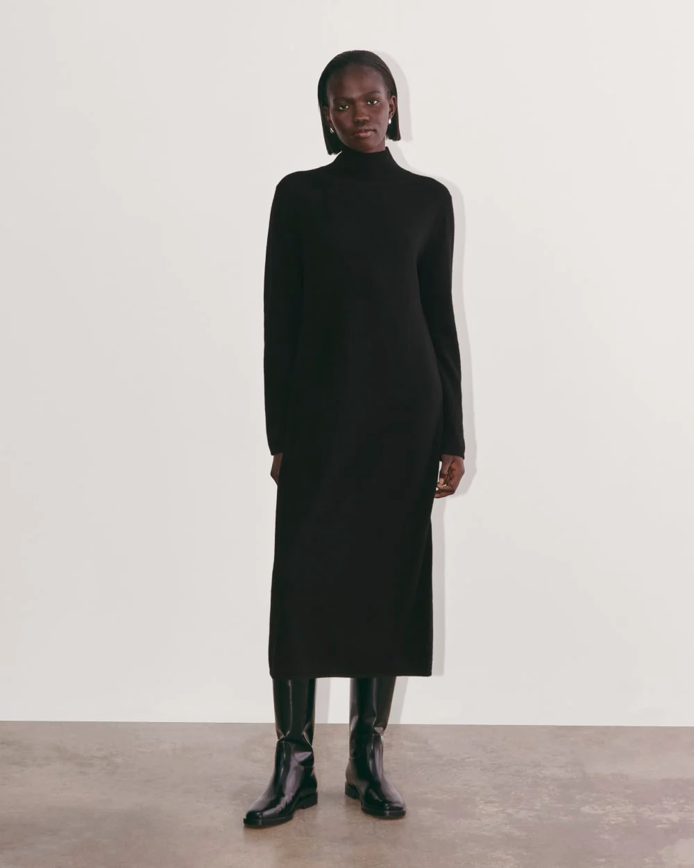 The Turtleneck Sweater Dress in Cashmere | Black