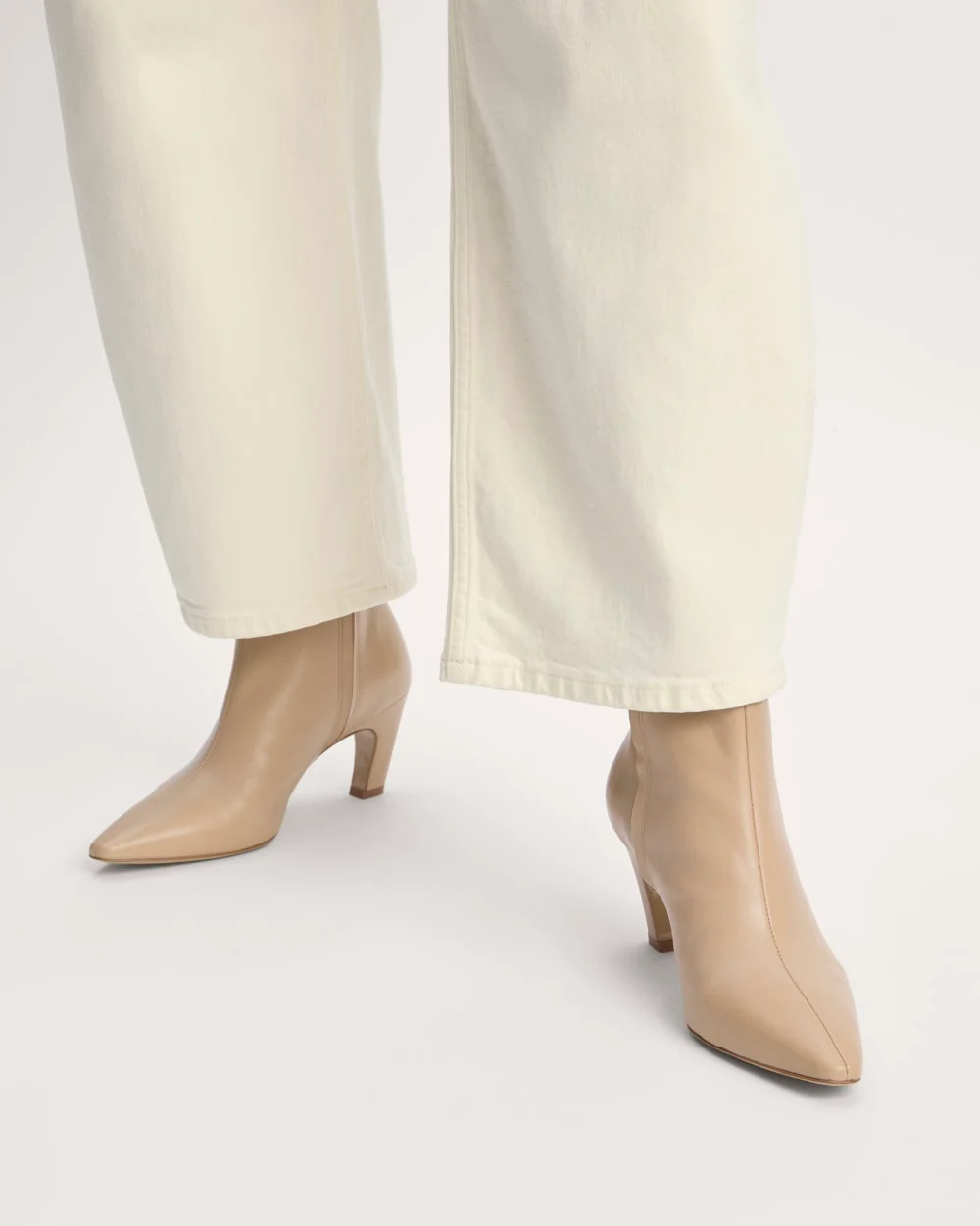 The Short Banana Boot | Sandy Taupe