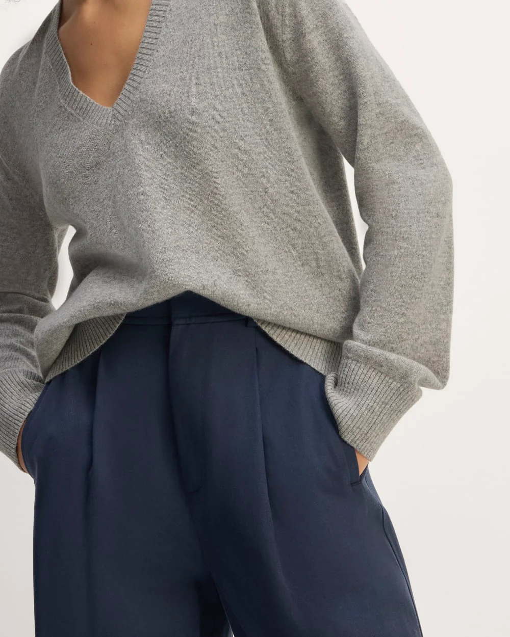 The Classic V in Cashmere | Light Heather Grey