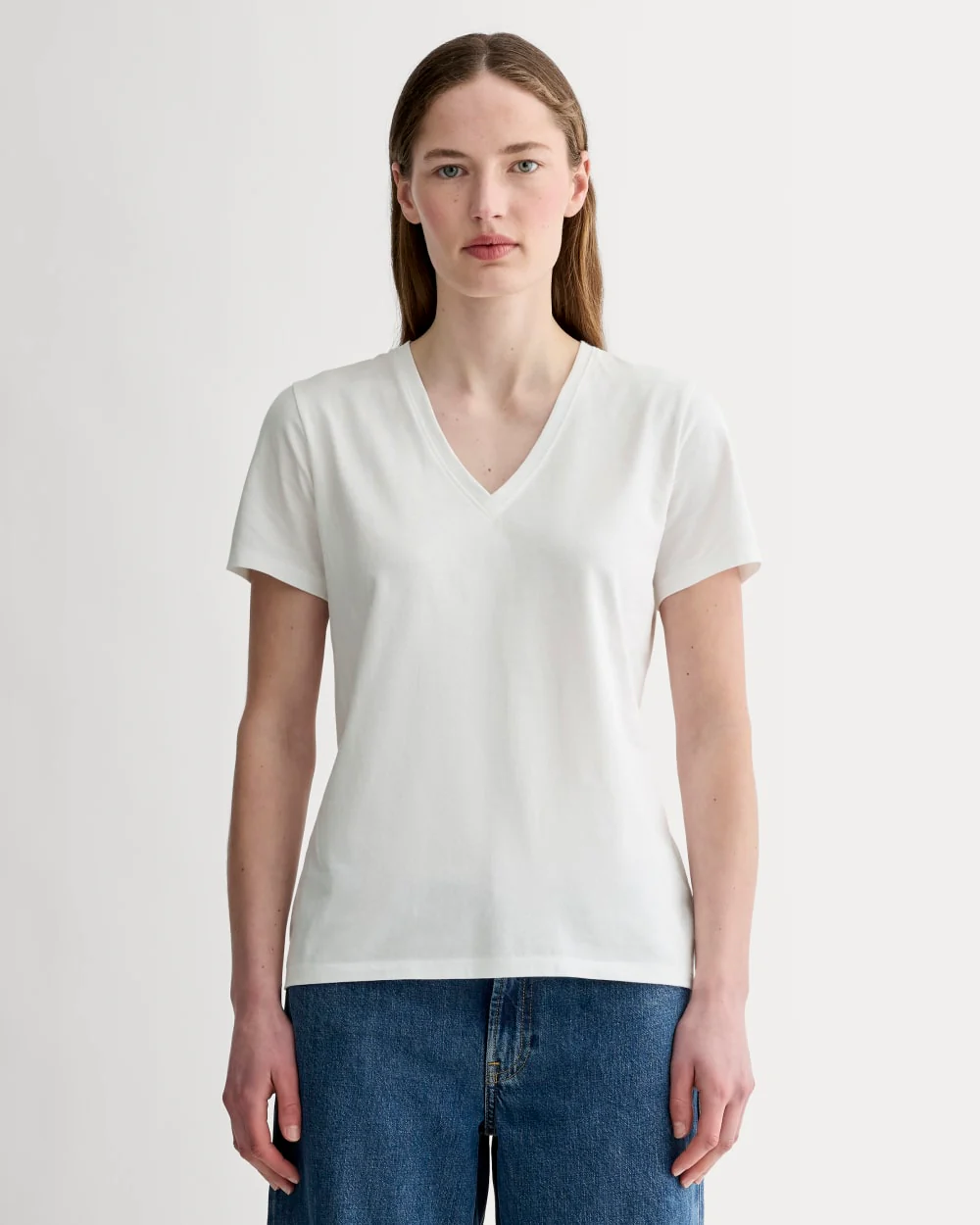 The Slim V-Neck Tee in Essential Cotton | White