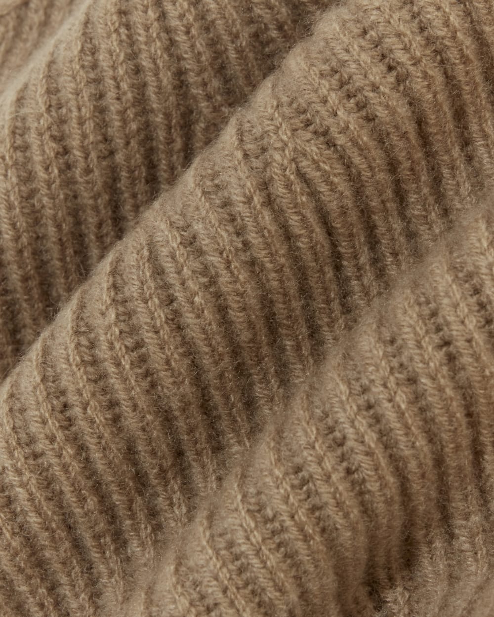 The Cashmere Ribbed Beanie | Tiger's Eye