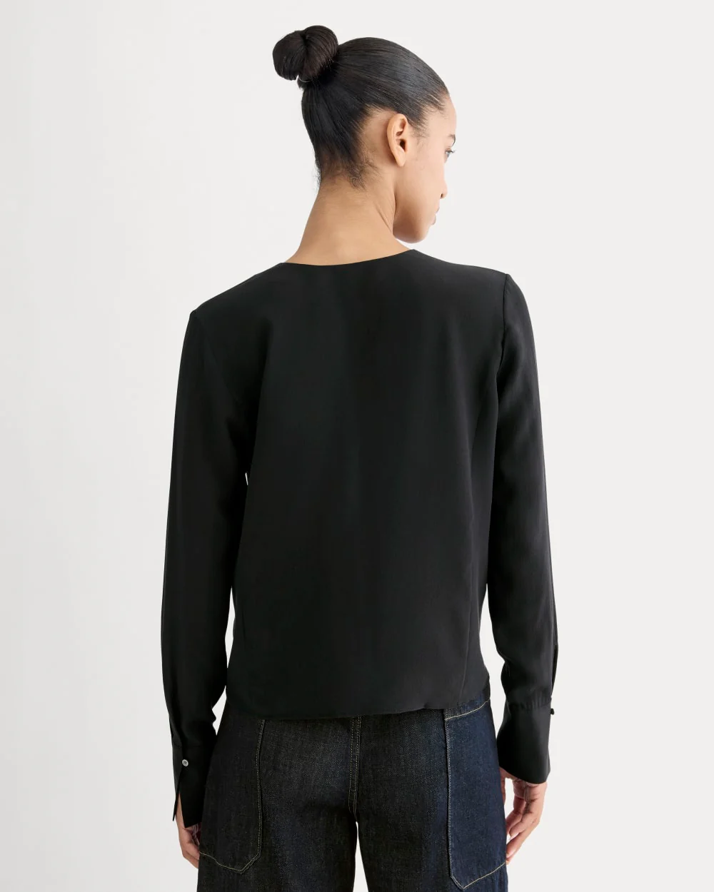 The V-Neck Blouse in Washable Silk | Black