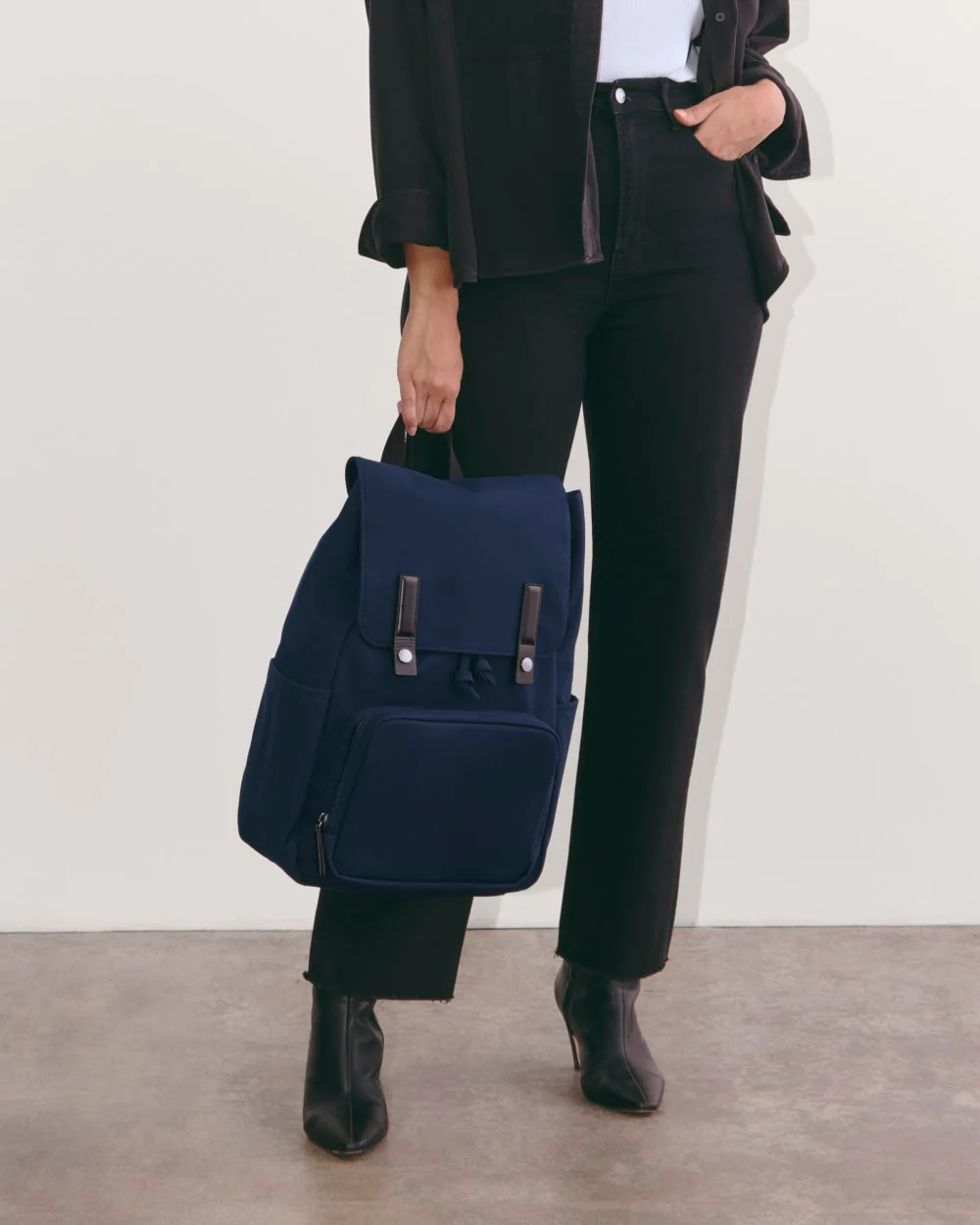 The Canvas Backpack | Navy