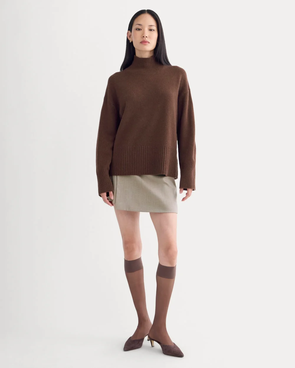 The Boxy Turtleneck in Cashmere | Dark Mahogany