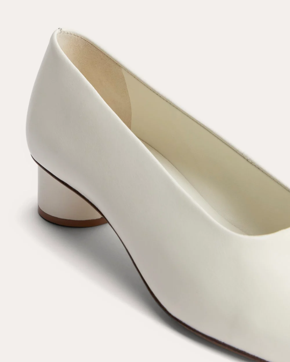 The Gallery Pump | Canvas