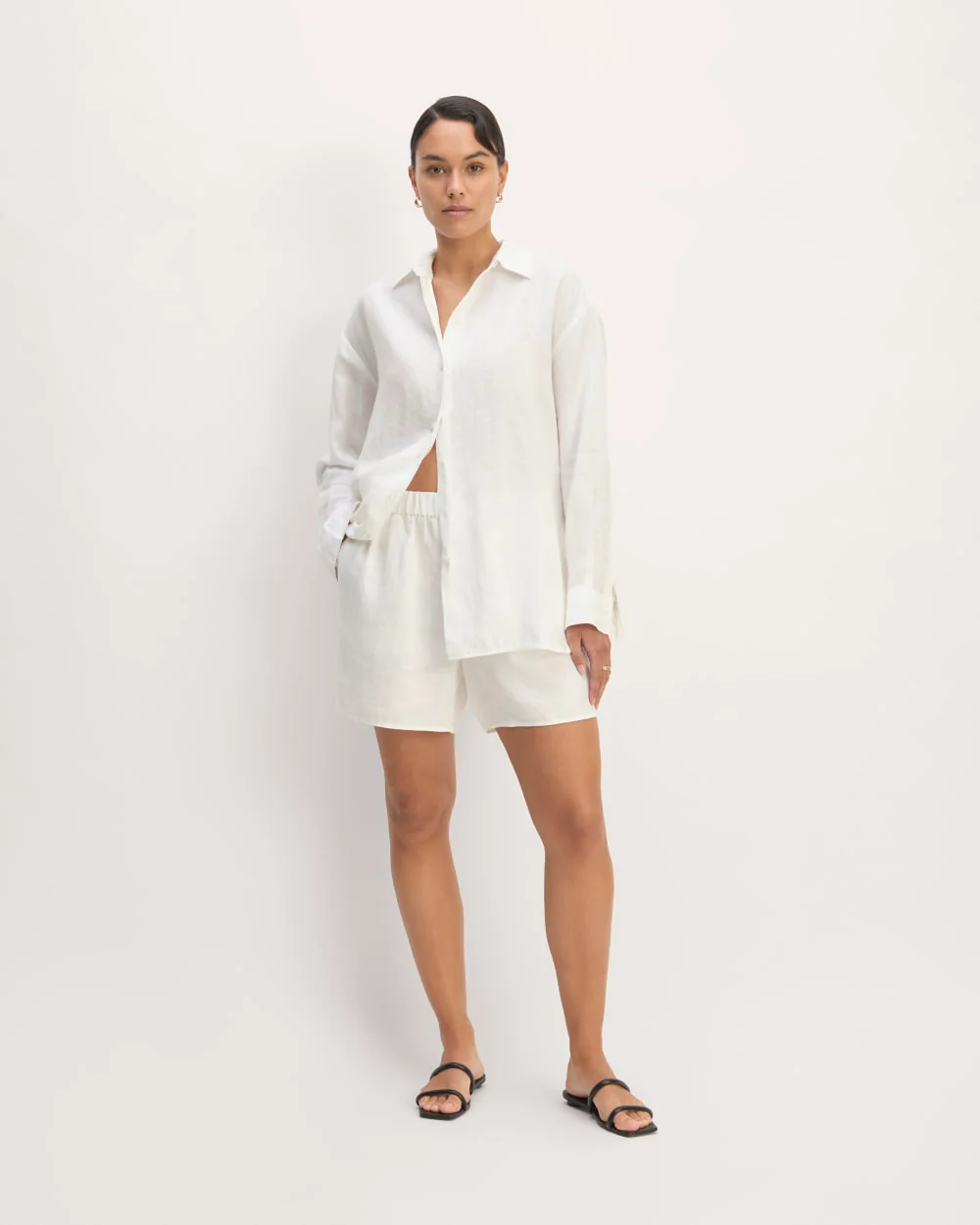 The Linen Easy Short | White