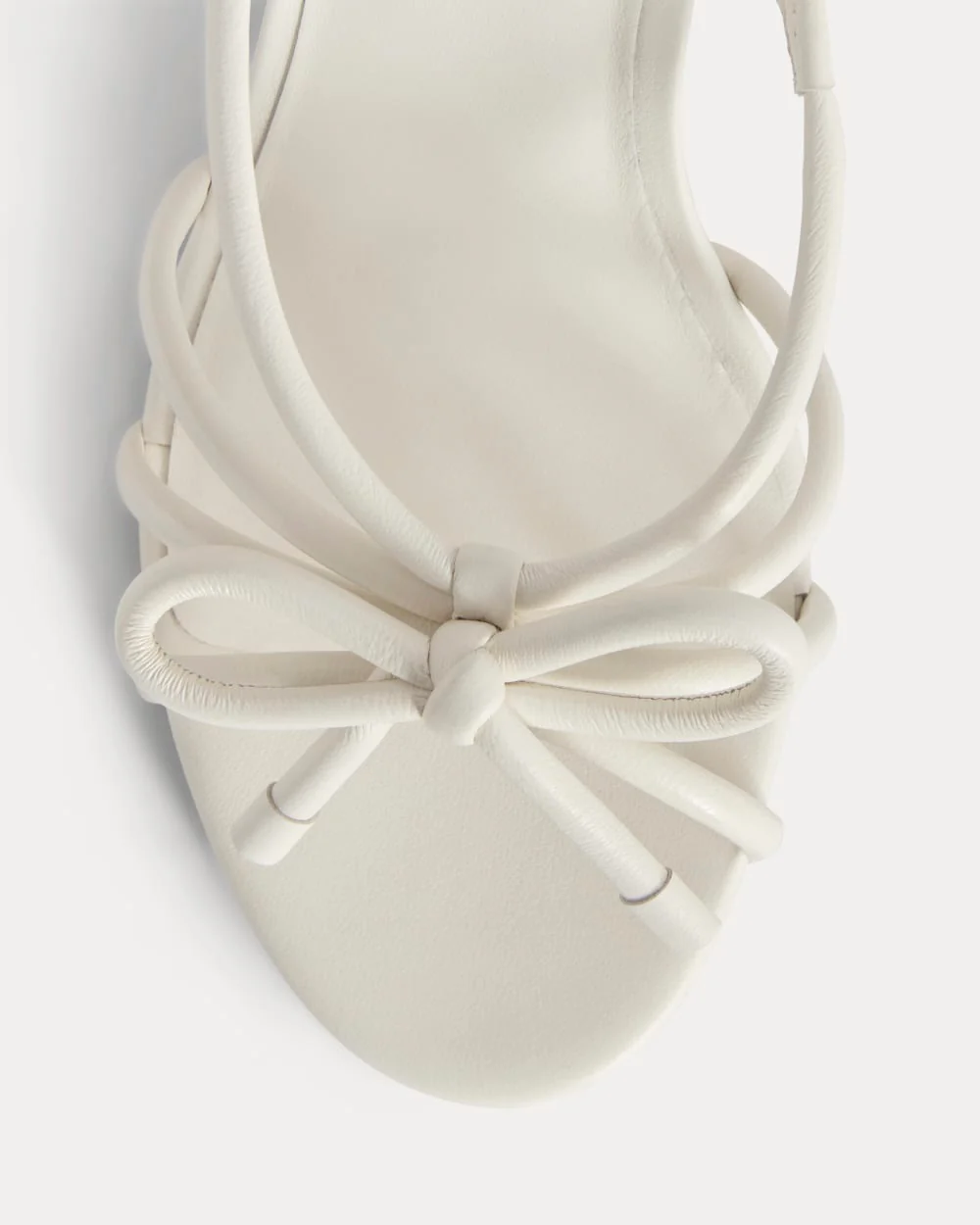 The Bow Heel | Canvas