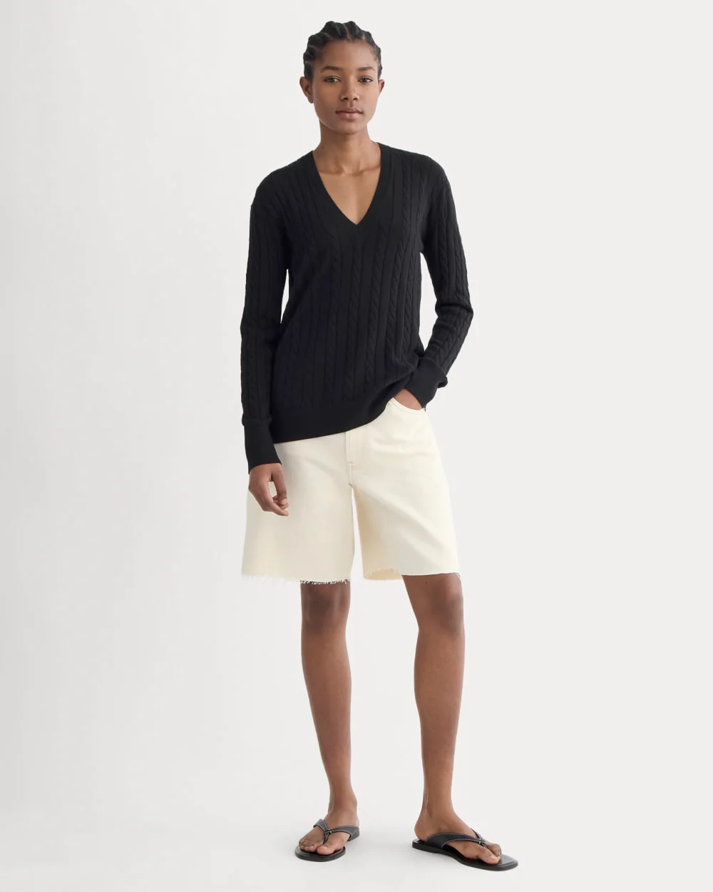 The Cable V-Neck in Cotton Cashmere | Black