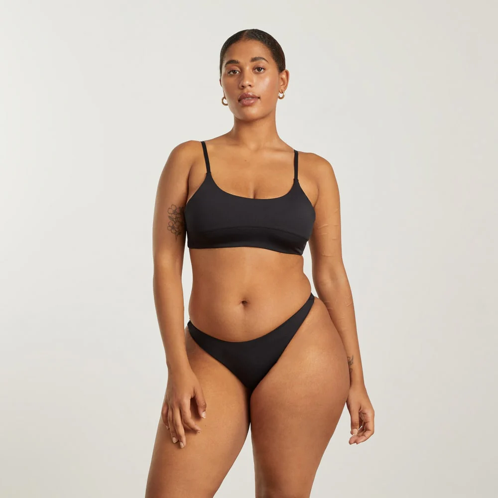 The Scoop-Neck Bikini Top | Black