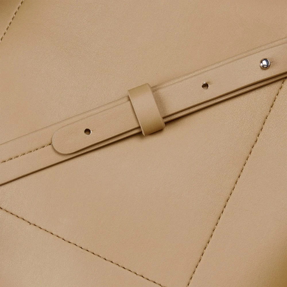 The Cactus Leather Hobo | Cashew