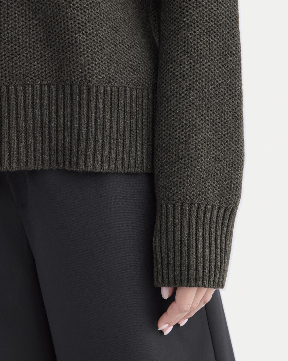 The Cotton Honeycomb Square Crew | Heathered Soot