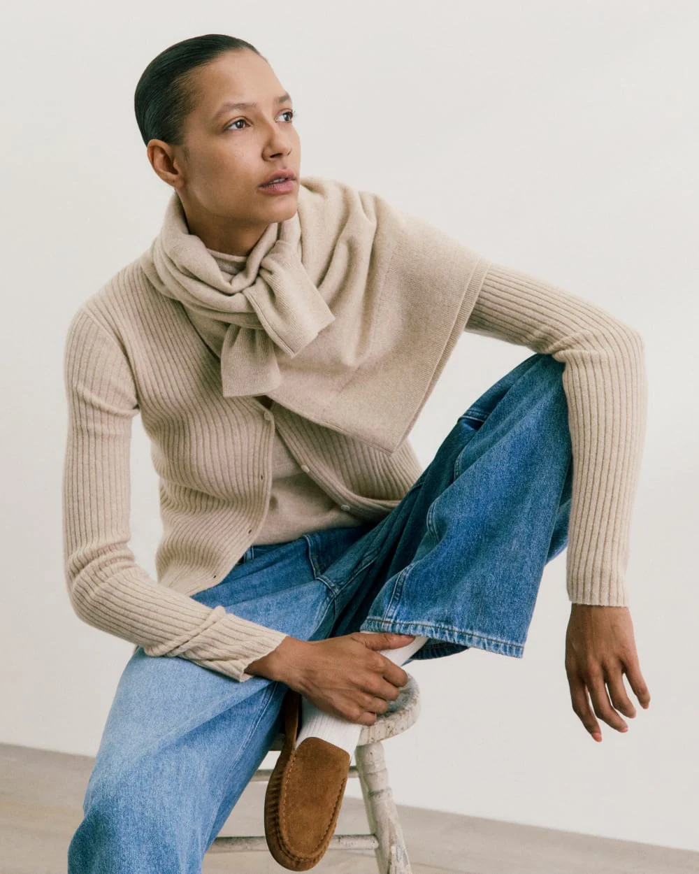 Cashmere Slim Crew Sweater | Heather Light Camel