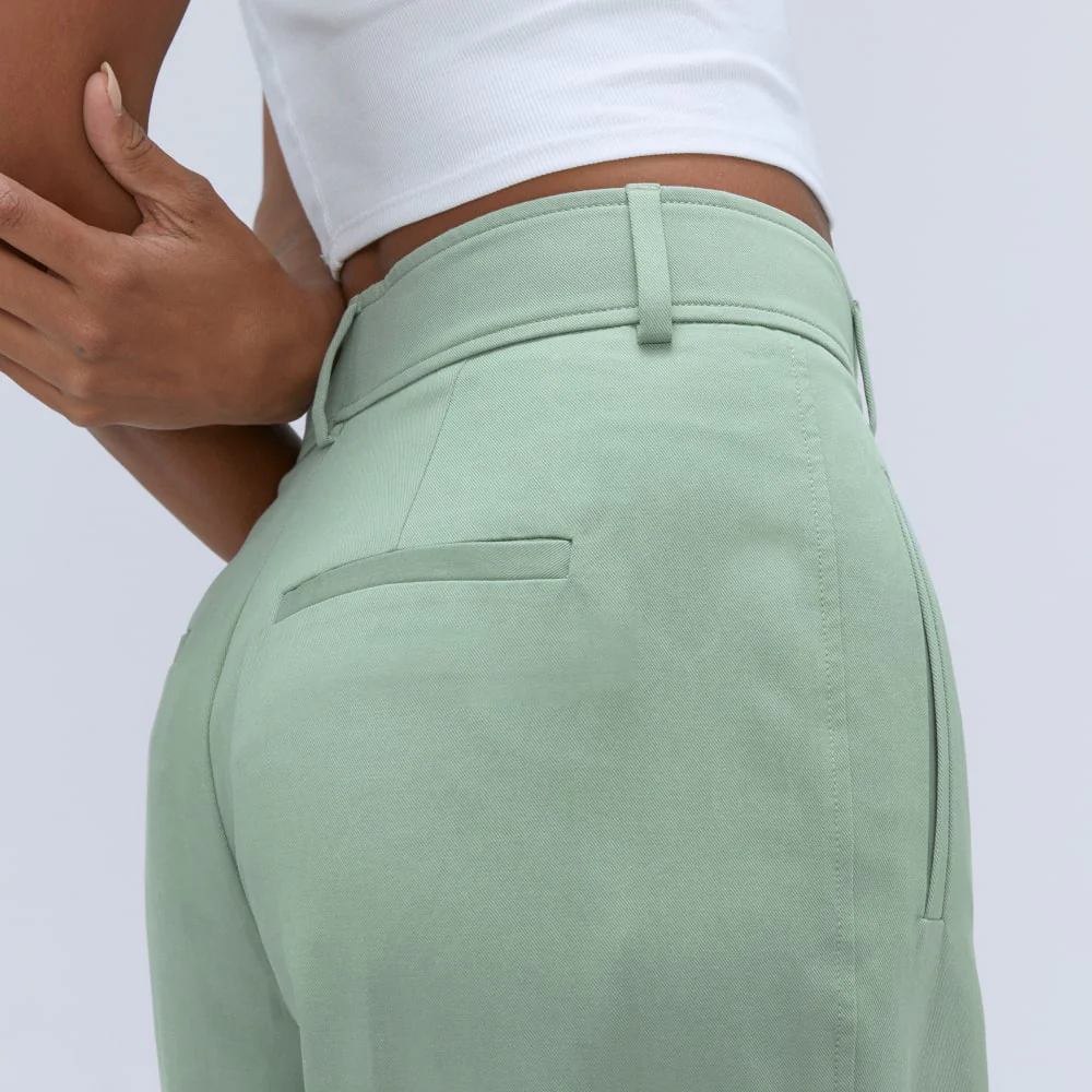 The Draper Pleated Pant in Buttersmooth | Lily Pad | 32 Inseam