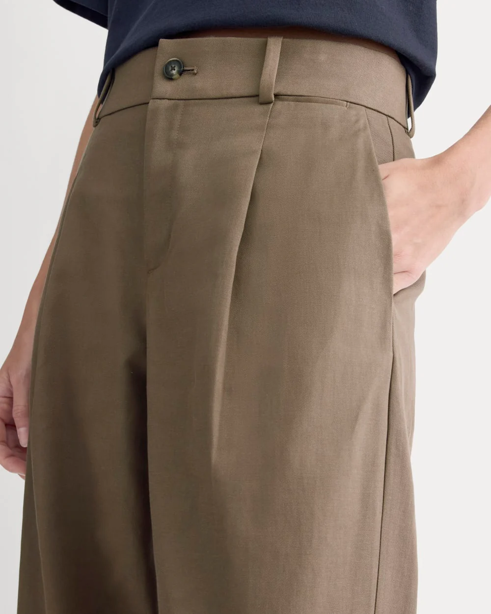 Wide-Leg Trouser in Buttersmooth | Deep Taupe | 30 Inseam