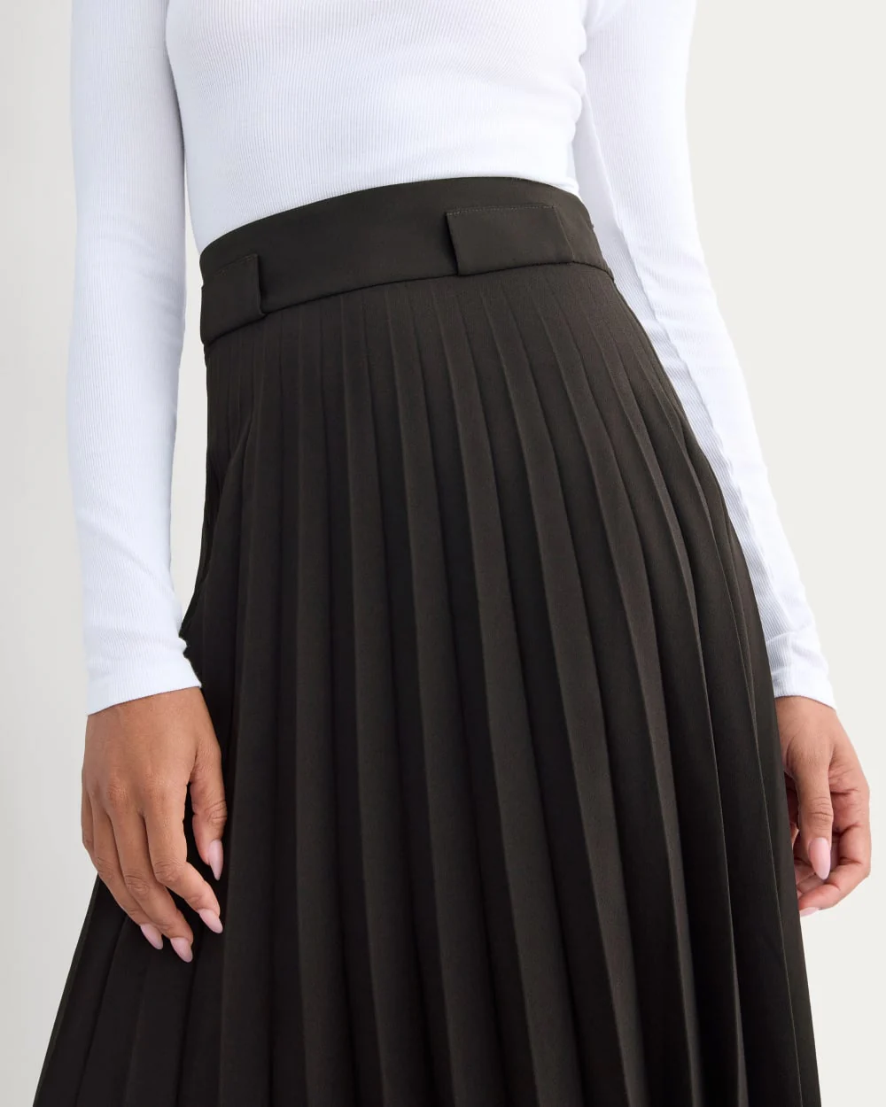 Pleated Crepe Midi Skirt | Black