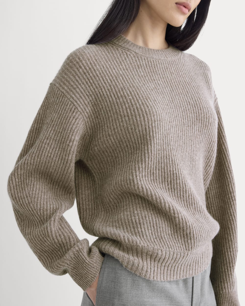 The Cocoon Crew in Wool Cashmere | Light Heathered Taupe