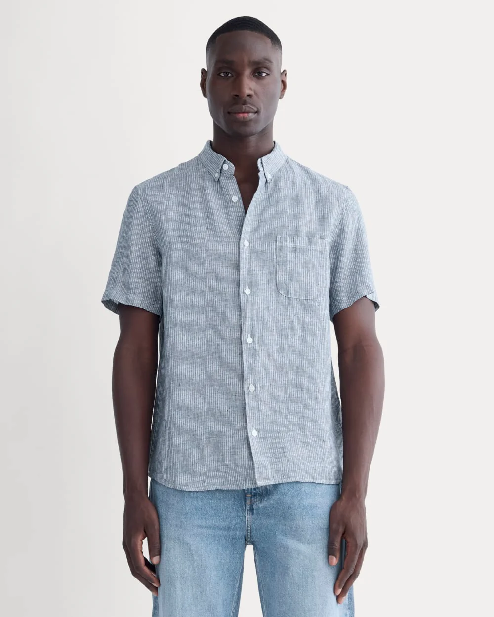 The Classic Short-Sleeve Shirt in Linen | White / Blue
