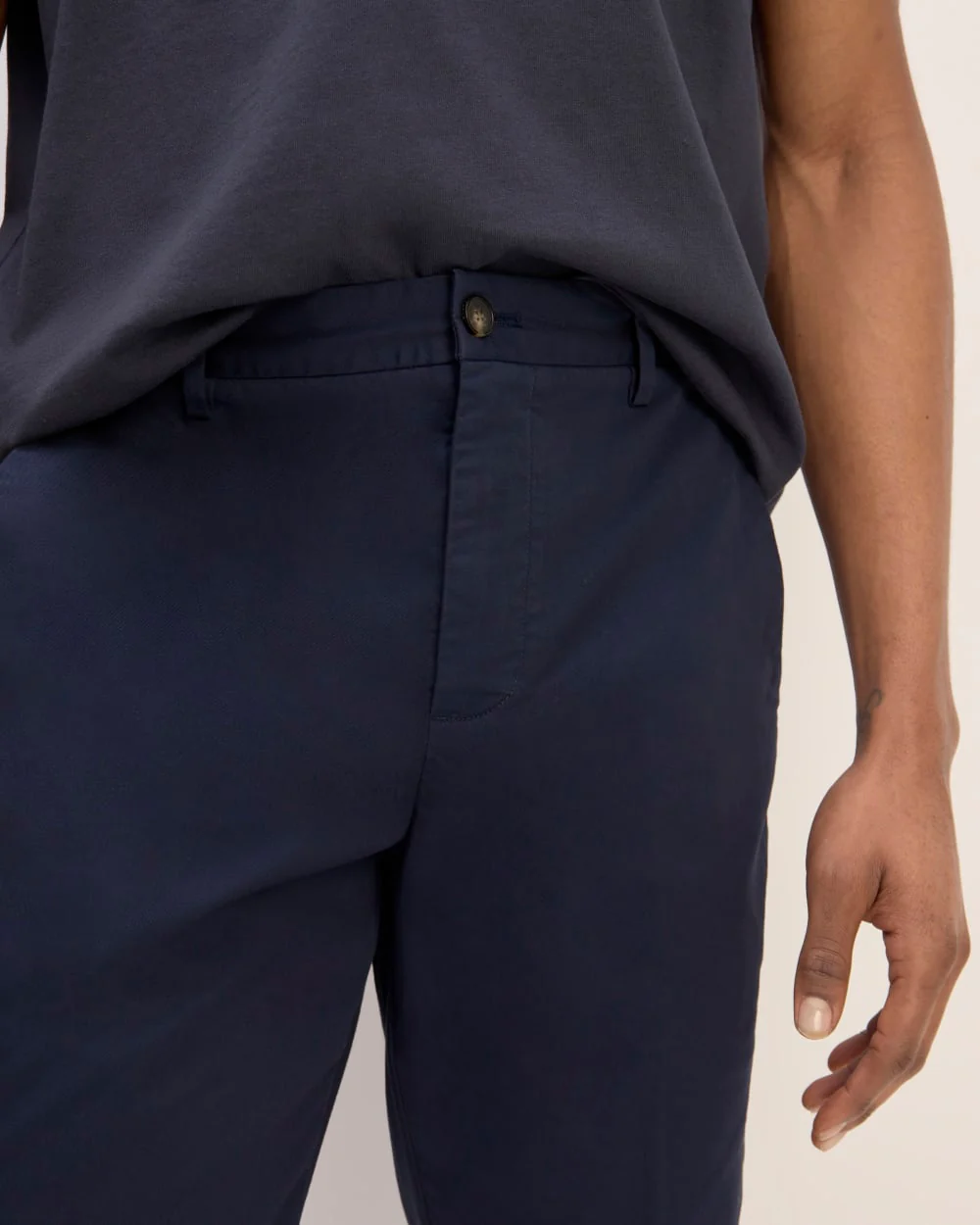 The Relaxed Taper Air Chino | Deep Navy