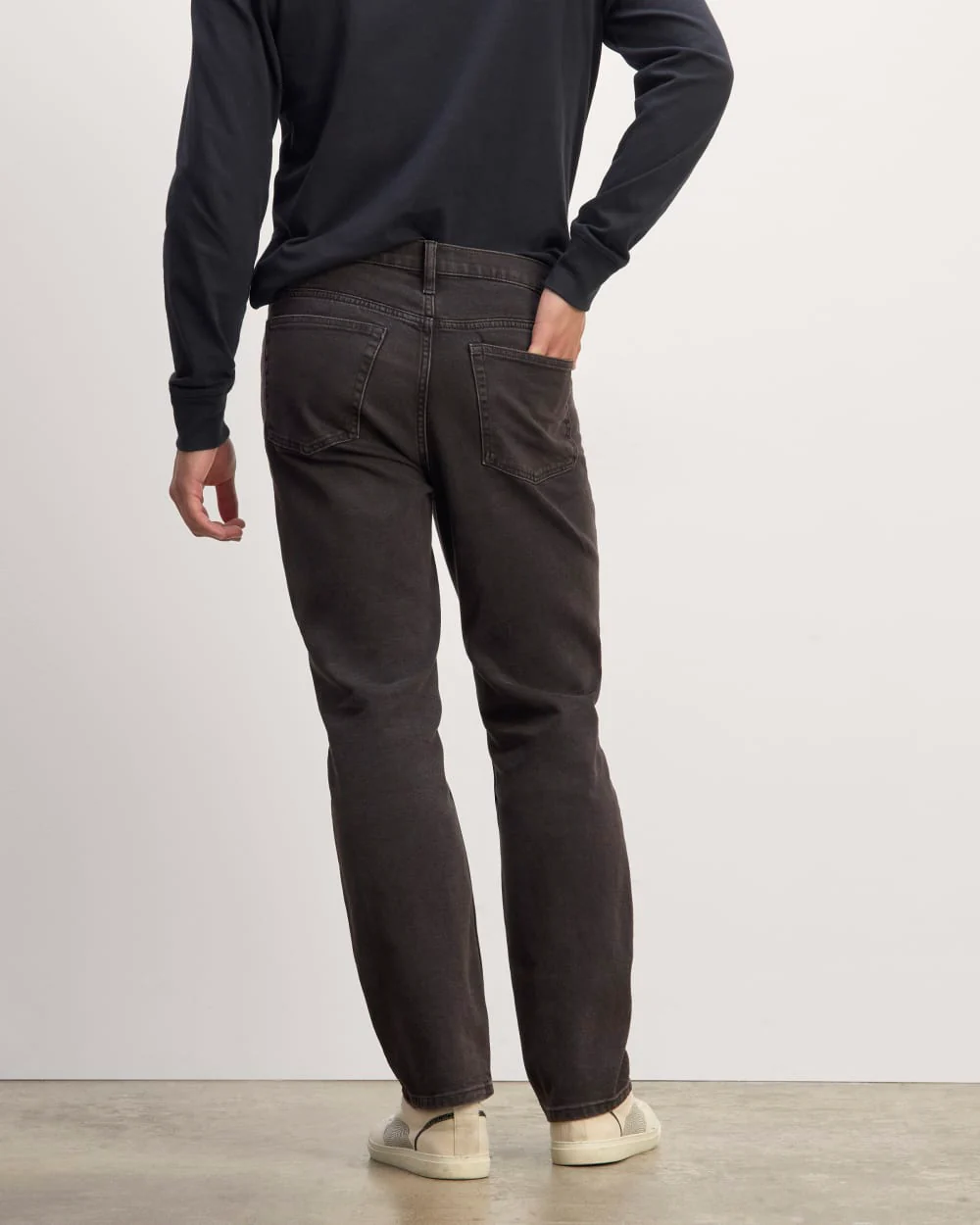 The Organic Cotton Straight-Leg Jean | Washed Black
