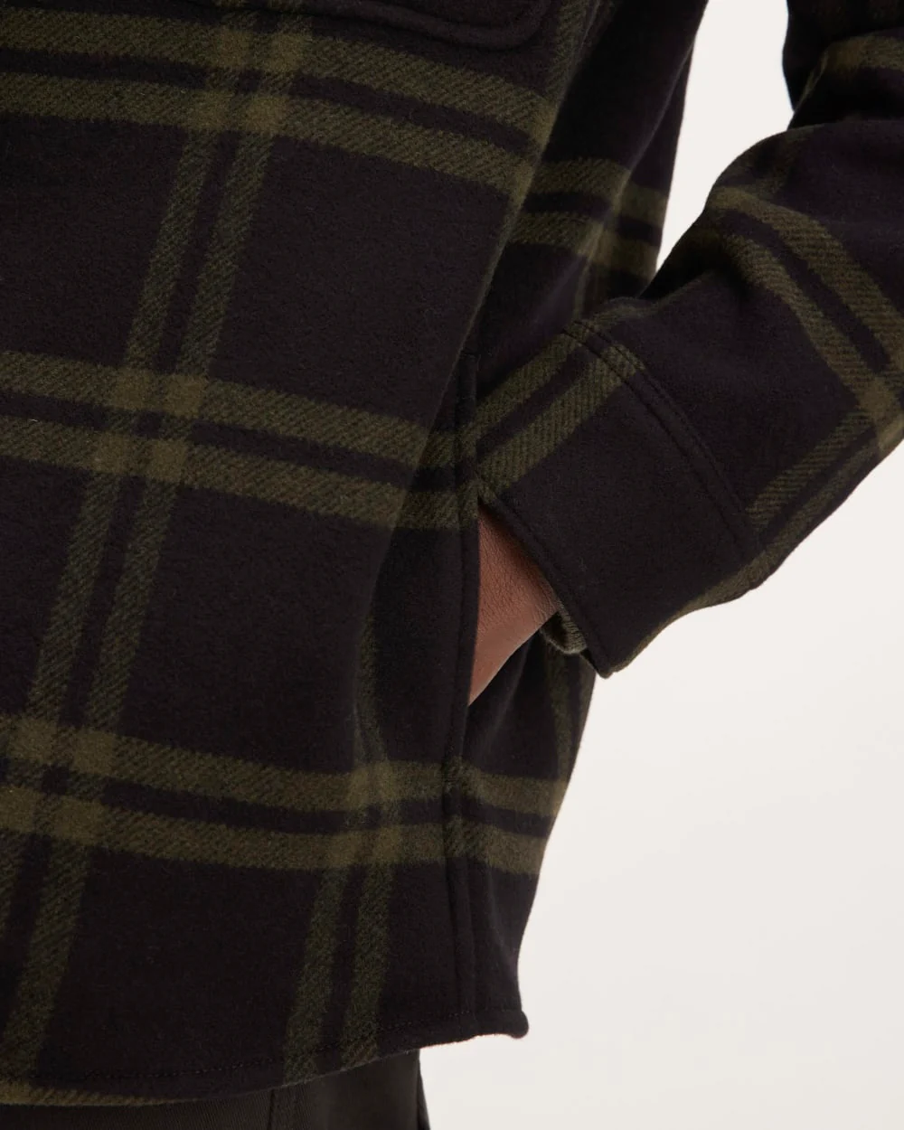 The ReWool® Oversized Shirt Jacket | Black / Olive