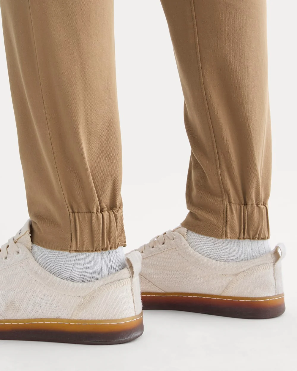 The Performance Traveler Chino | Toasted Coconut