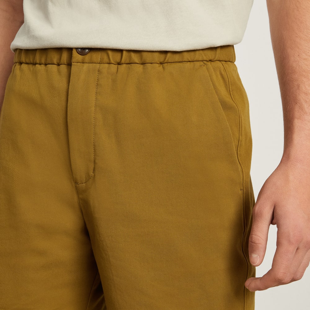 The Pull-On Performance Chino Short | Olive