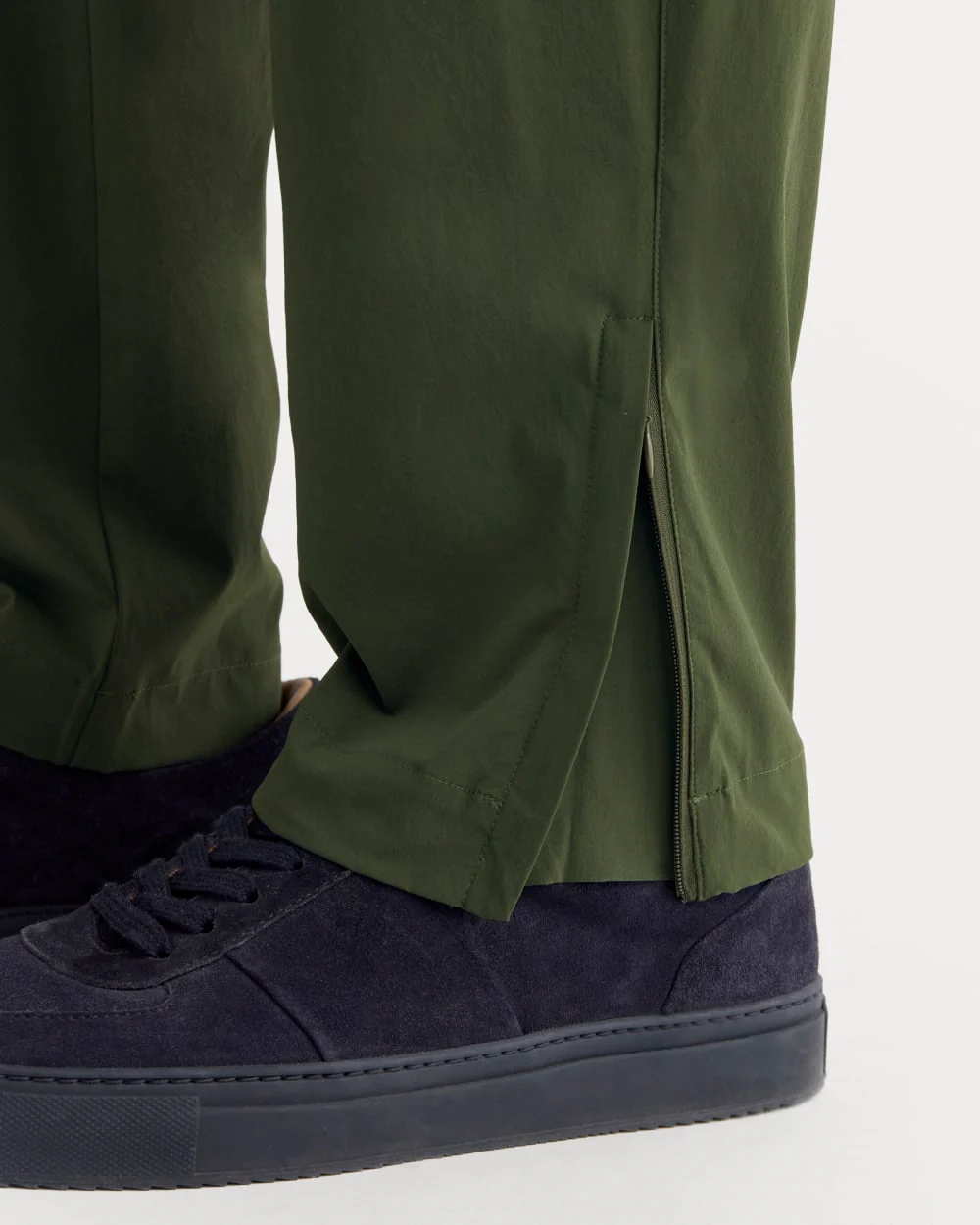 Transit Recycled Nylon Jogger | Dark Forest