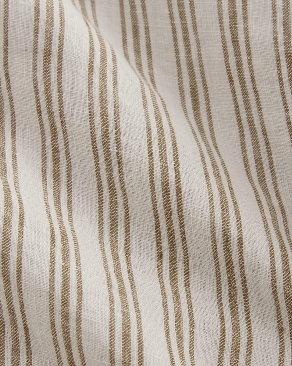 The Classic Shirt in Linen | Bone / Toasted Coconut