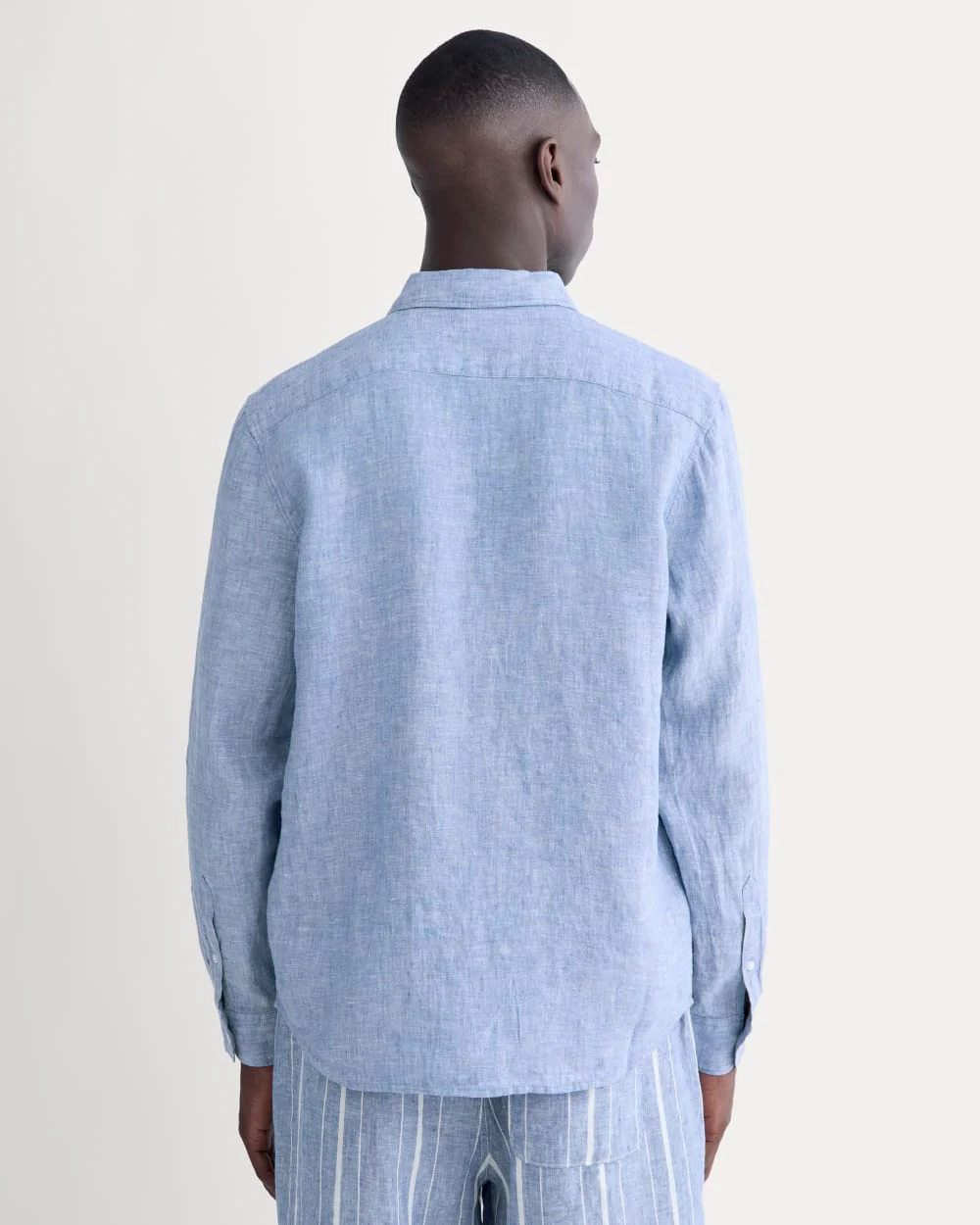 The Classic Shirt in Linen | Chambray
