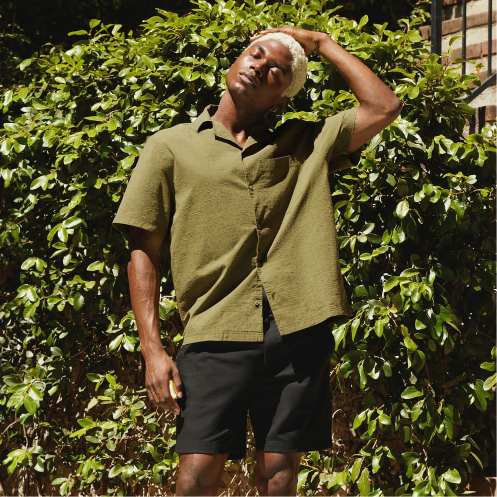 The Seersucker Short-Sleeve Shirt | Olive