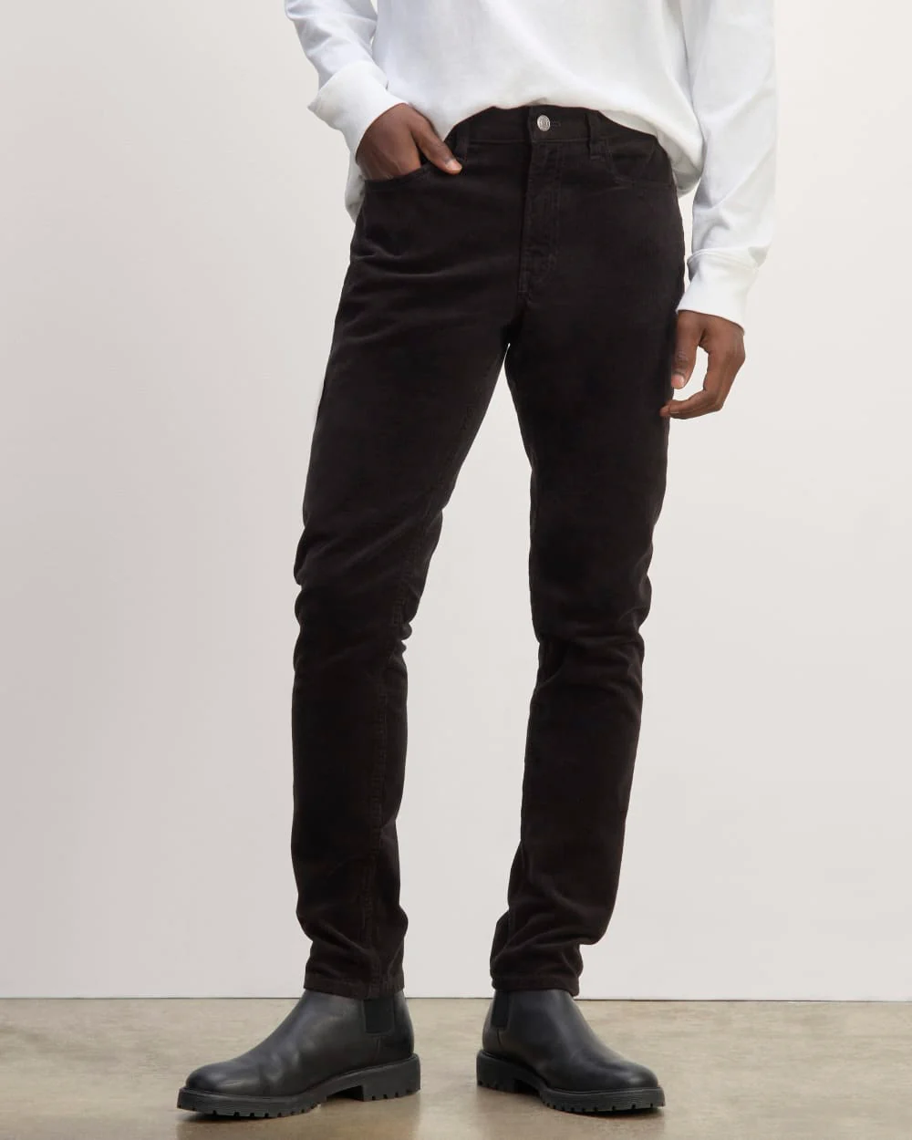 The 5-Pocket Pant in Corduroy | Black