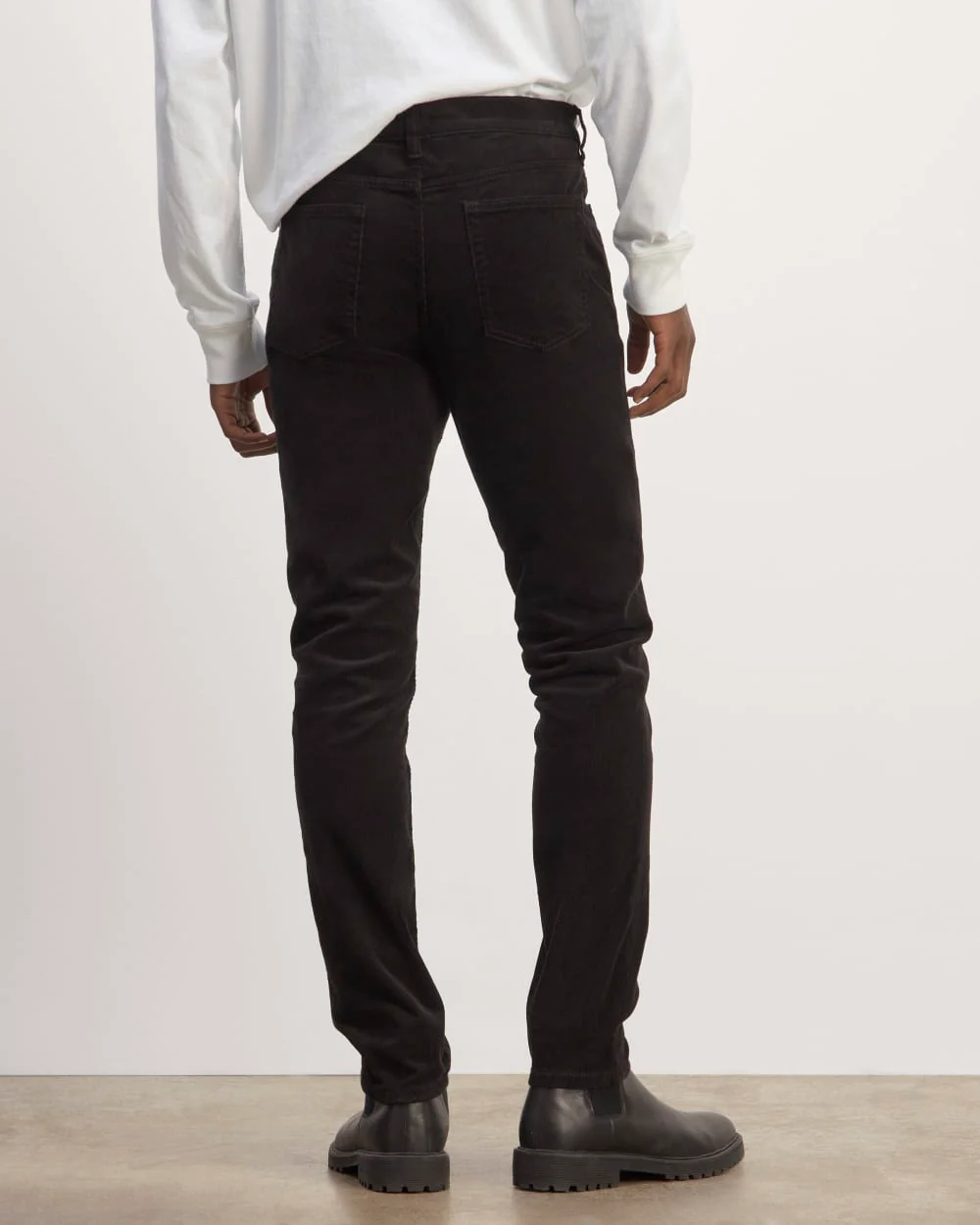 The 5-Pocket Pant in Corduroy | Black