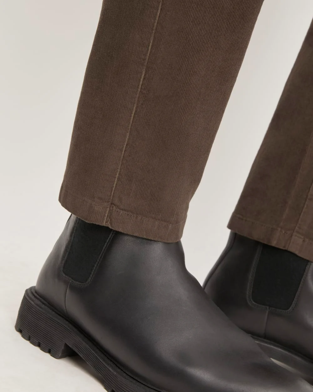 The Straight Fit Corduroy Pant | Cocoa