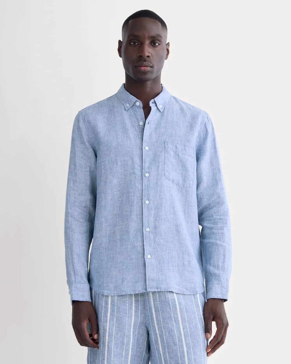 The Classic Shirt in Linen | Chambray