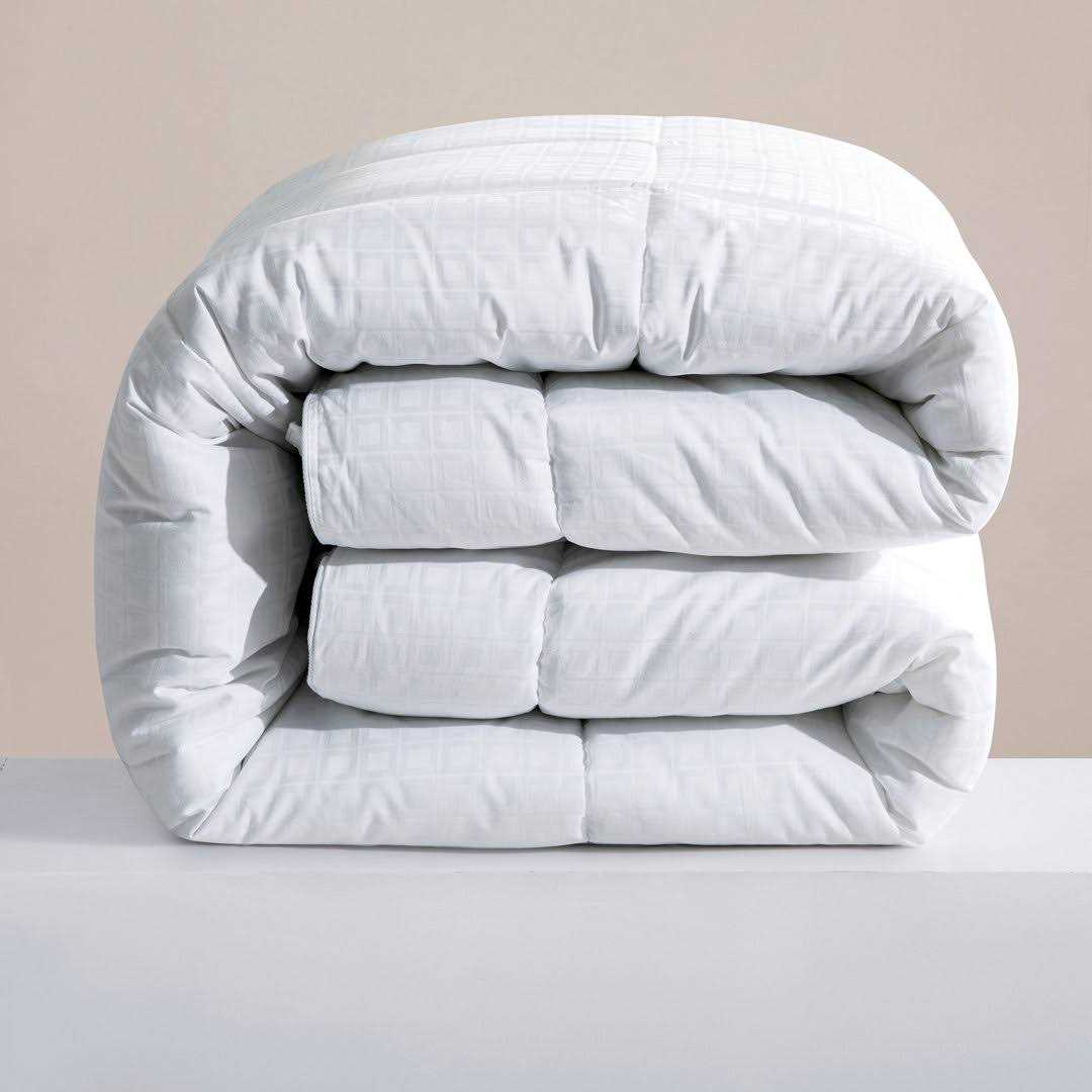 Wayfair Sleep™ All Season Down Alternative Comforter
