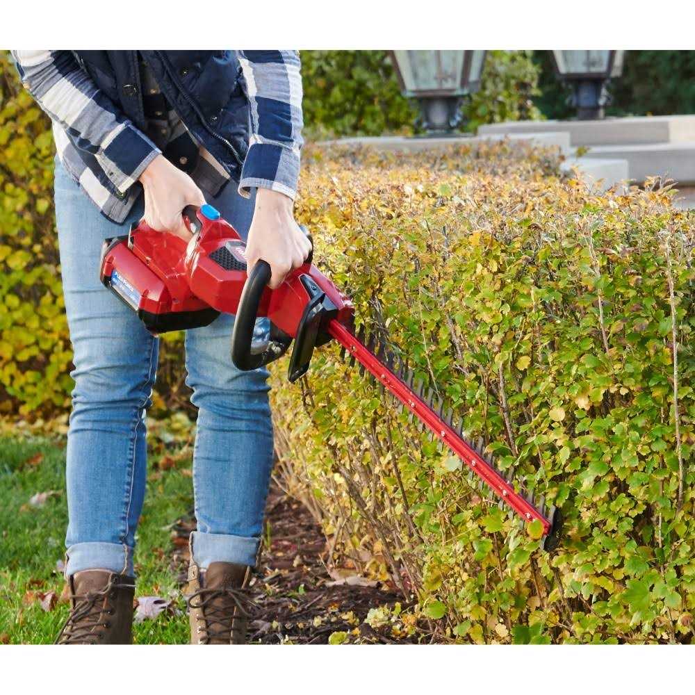 Toro Hedge Trimmer
