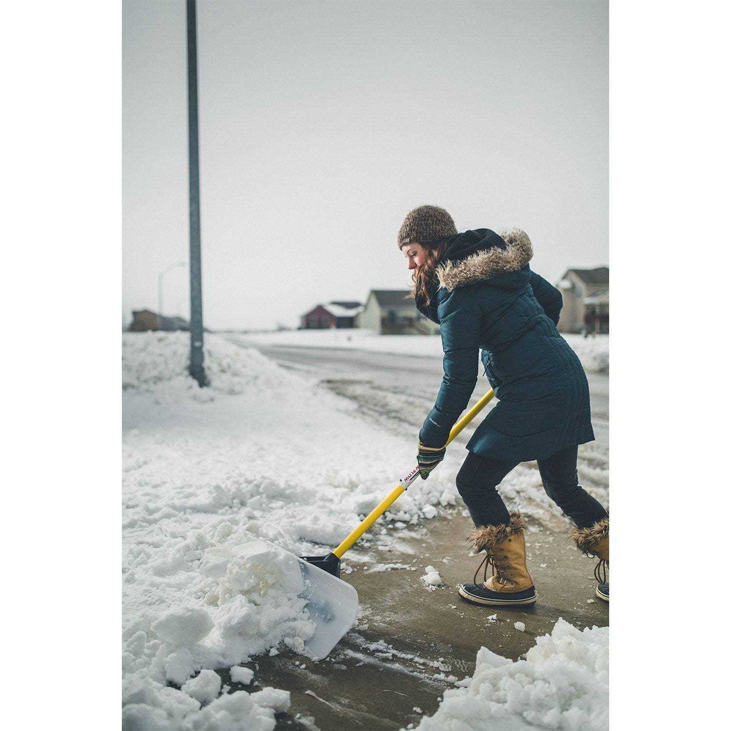 The Snowplow 50524 Snow Pusher 24