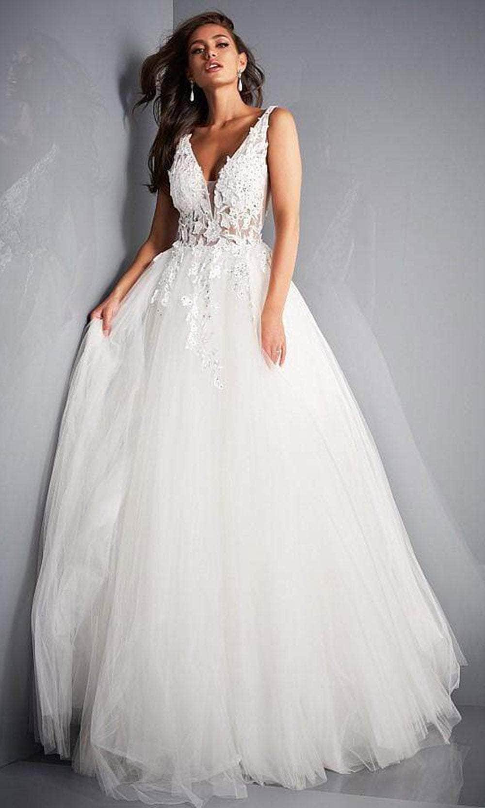 02840 Plunging Neck Floral Applique Tulle Ballgown