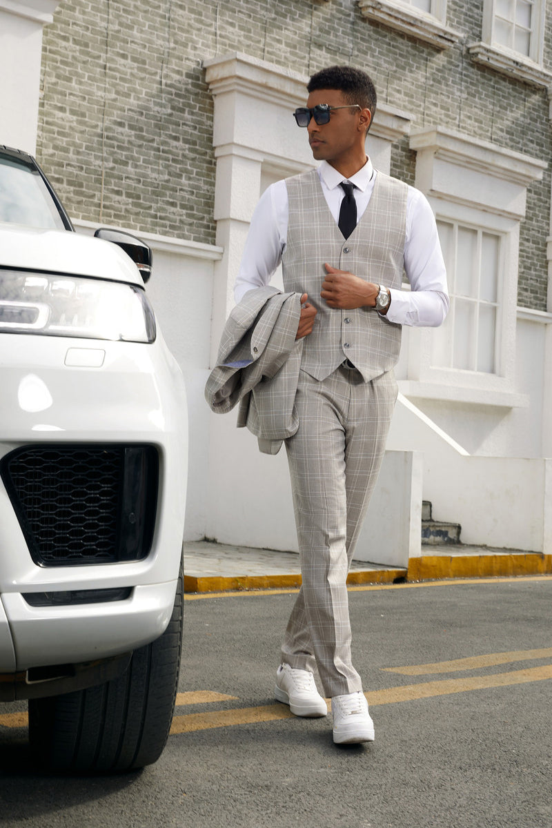 Men’s Stacy Adam’s Two Button Vested Business Suit in Light Grey Plaid
