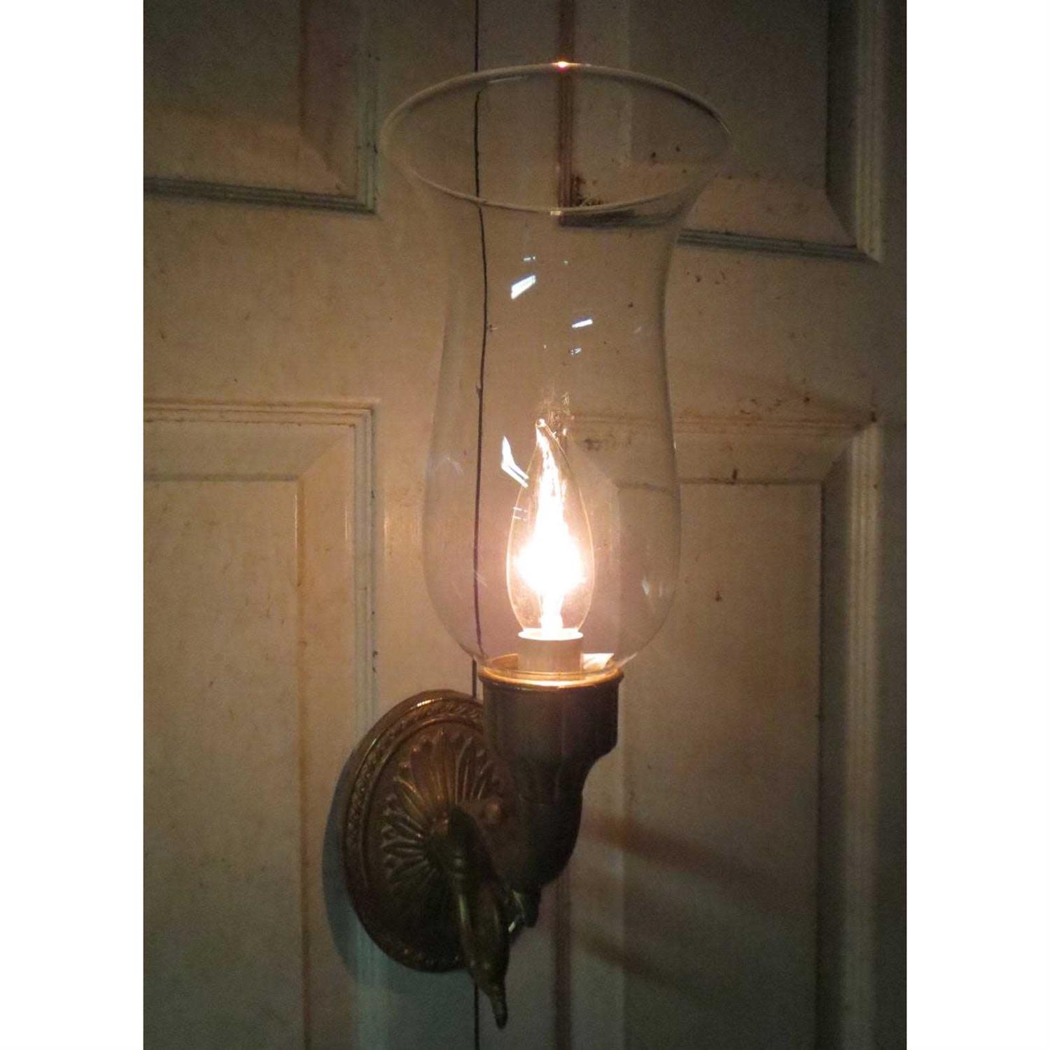 B&P Lamp 1 5/8 inch X Clear Hurricane Shade